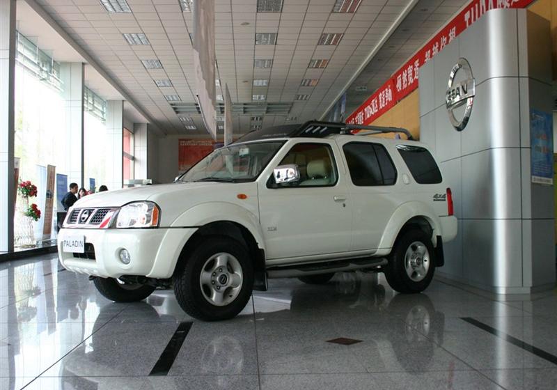 鄭州日產(chǎn) 帕拉丁 2006款 2.4 四驅(qū)標準型