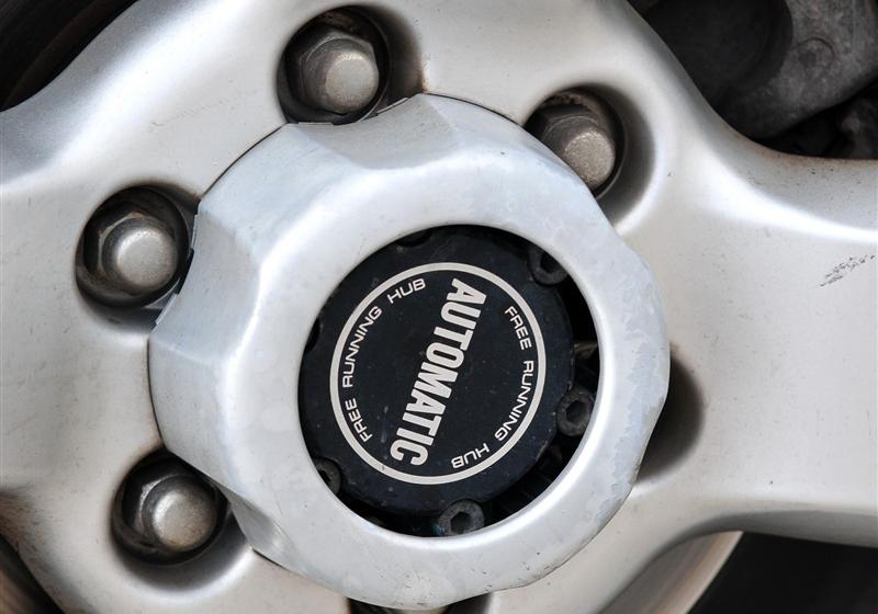 鄭州日產(chǎn) 帕拉丁 2006款 2.4 四驅(qū)標(biāo)準(zhǔn)型