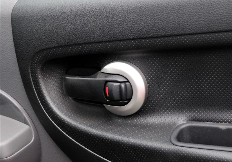 鄭州日產 日產NV200 2011款 1.6 尊雅型 232座