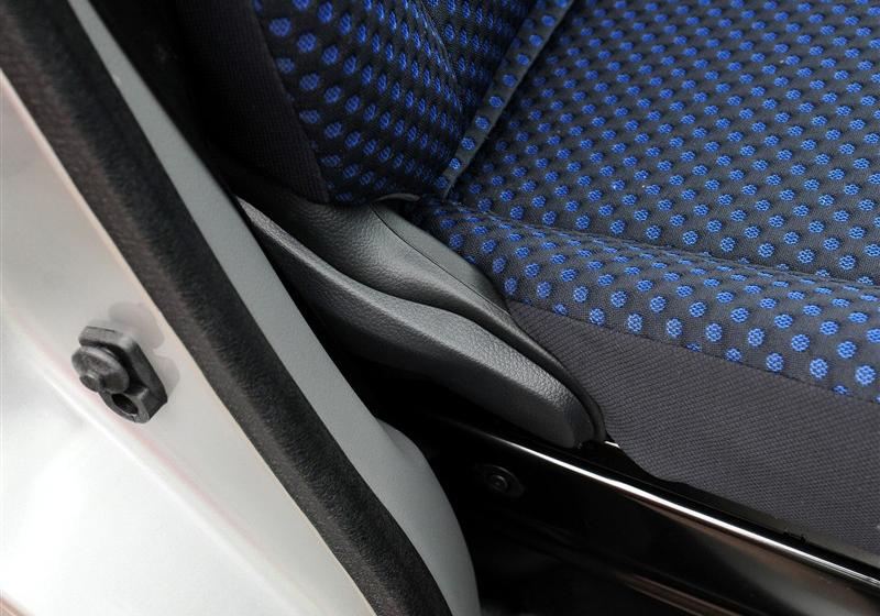 鄭州日產 日產NV200 2011款 1.6 尊雅型 232座