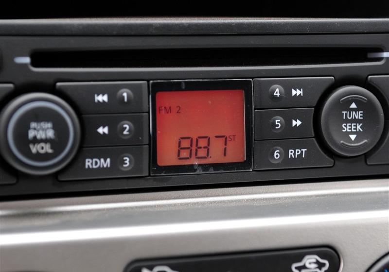 鄭州日產 日產NV200 2011款 1.6 尊雅型 232座