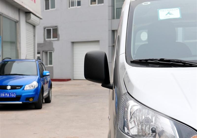 鄭州日產 日產NV200 2011款 1.6 尊雅型 232座