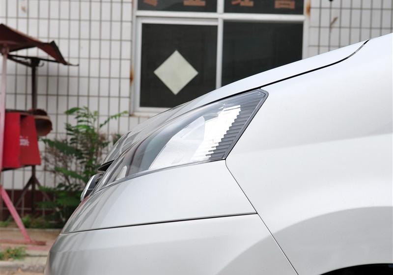 鄭州日產(chǎn) 日產(chǎn)NV200 2011款 1.6 尊雅型 232座