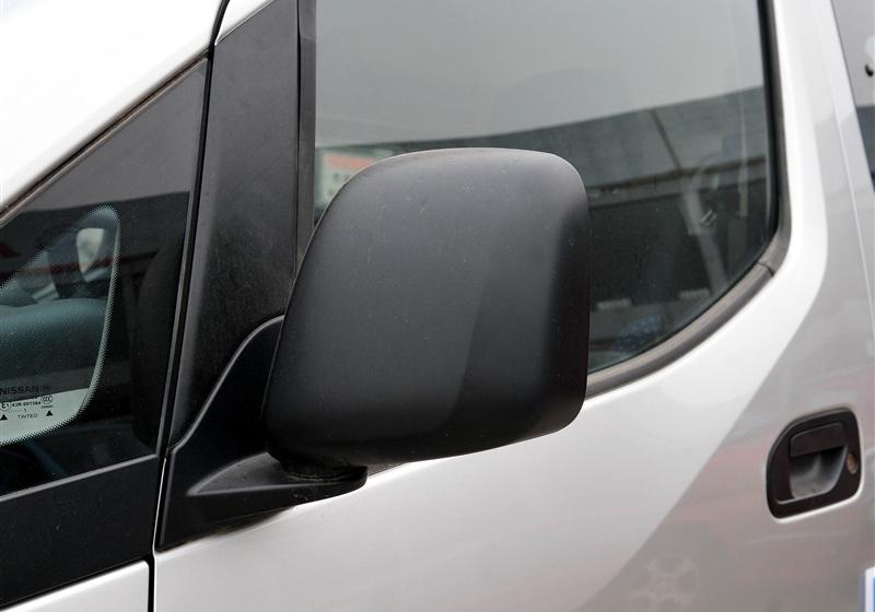 鄭州日產(chǎn) 日產(chǎn)NV200 2011款 1.6 尊雅型 232座