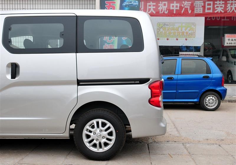 鄭州日產 日產NV200 2011款 1.6 尊雅型 232座