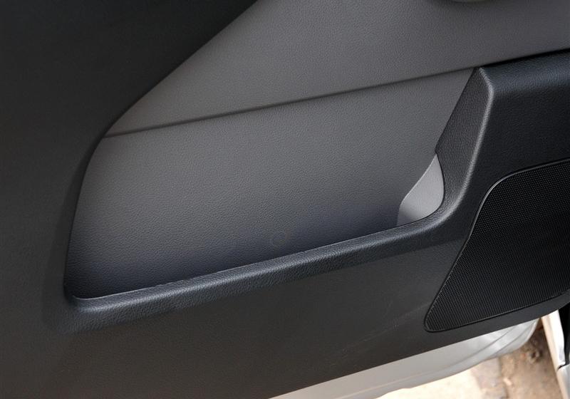 鄭州日產 日產NV200 2011款 1.6 尊貴型 223座