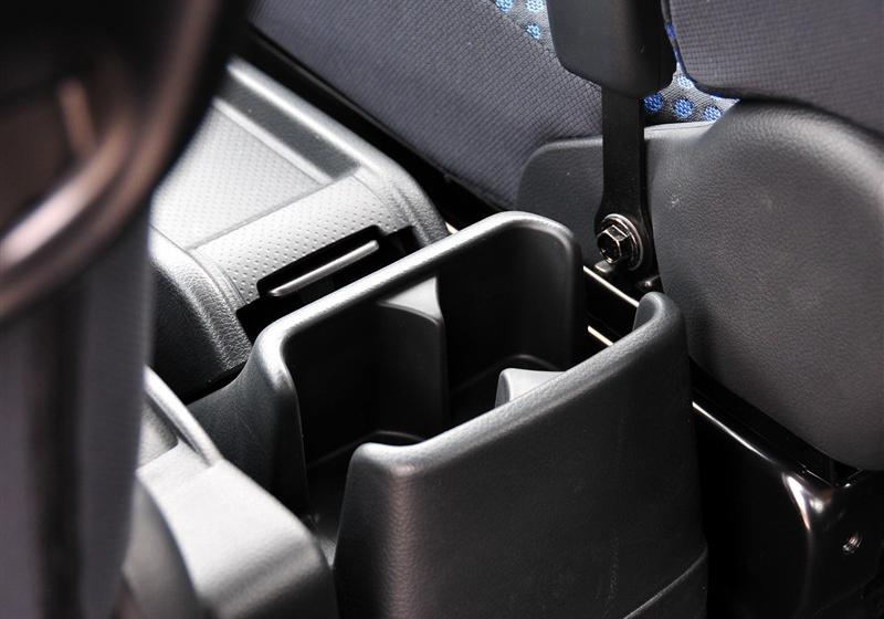 鄭州日產 日產NV200 2011款 1.6 尊貴型 223座