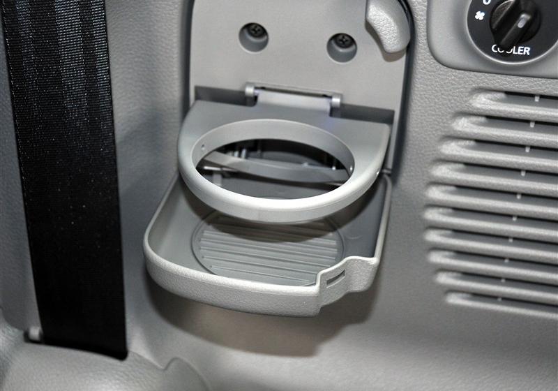 鄭州日產(chǎn) 日產(chǎn)NV200 2011款 1.6 尊貴型 223座