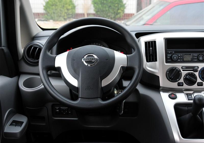 鄭州日產 日產NV200 2011款 1.6 尊貴型 223座