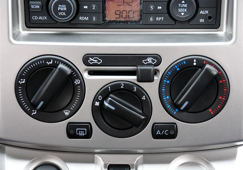 鄭州日產(chǎn) 日產(chǎn)NV200 2011款 1.6 尊貴型 223座