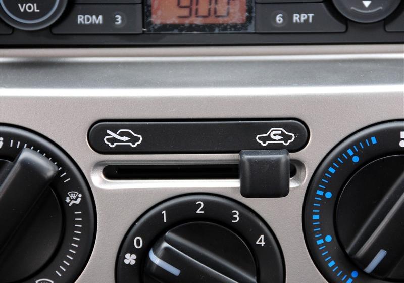 鄭州日產 日產NV200 2011款 1.6 尊貴型 223座