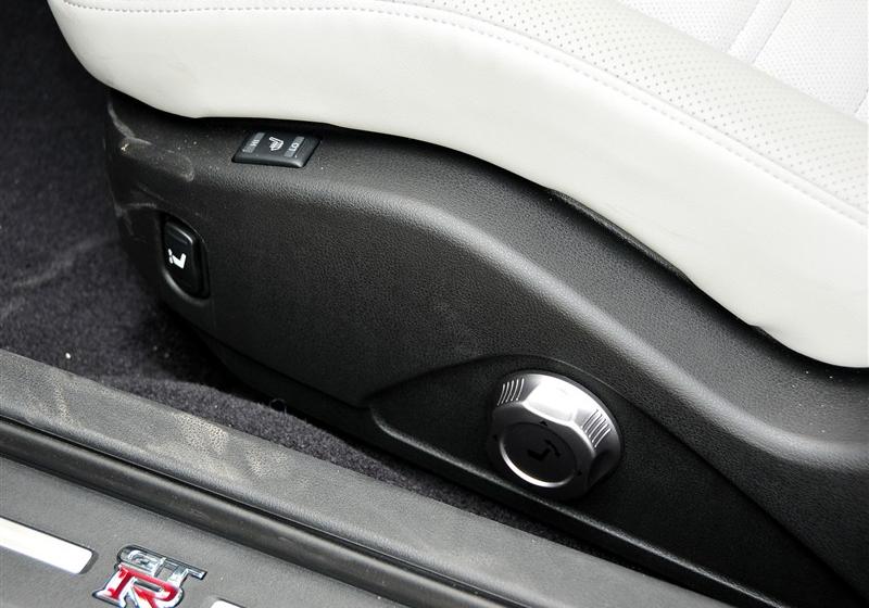 日產(chǎn)(進口) 日產(chǎn)GT-R 2012款 3.8T Premium Edition