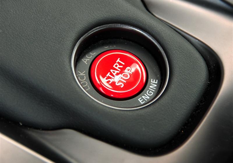 日產(chǎn)(進(jìn)口) 日產(chǎn)GT-R 2012款 3.8T Premium Edition