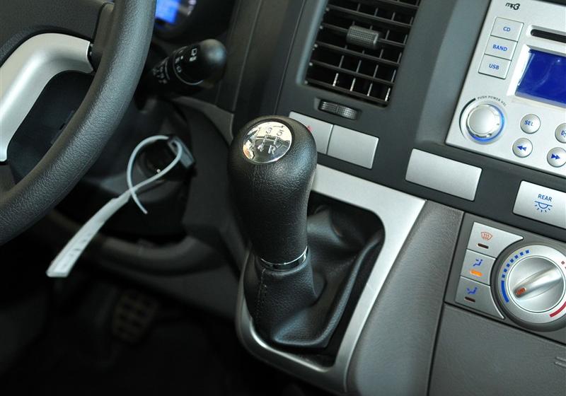 奇瑞汽車 威麟H3 2011款 2.0T 豪華型