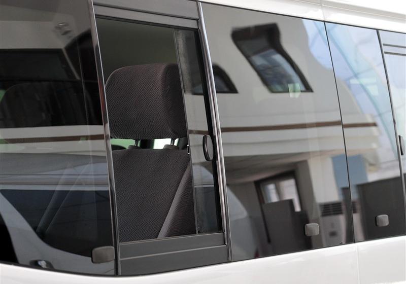 奇瑞汽車 威麟H3 2011款 2.0T 豪華型