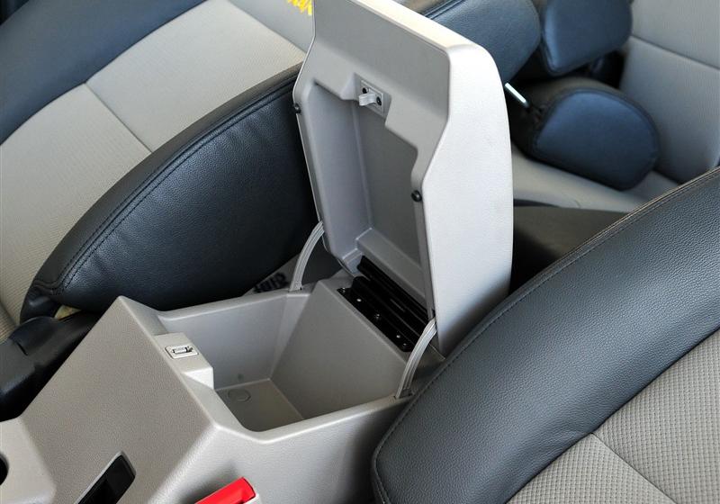 奇瑞汽車 威麟X5 2010款 2.0T 四驅(qū)精英型