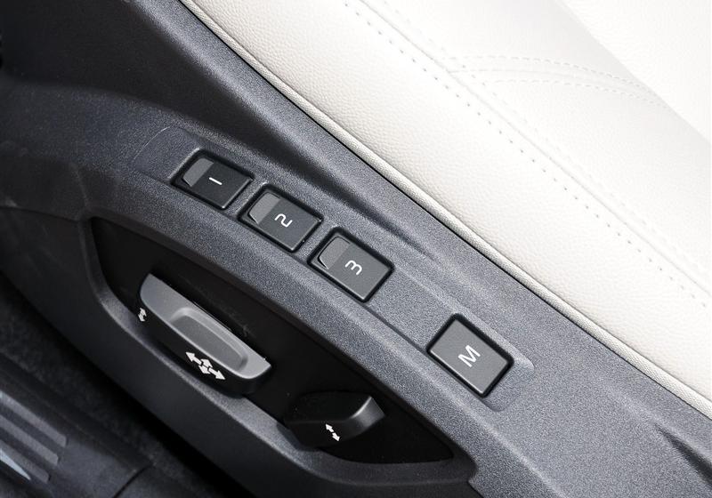 沃爾沃(進口) 沃爾沃C30 2012款 2.0 Aktiv 樂動套裝版