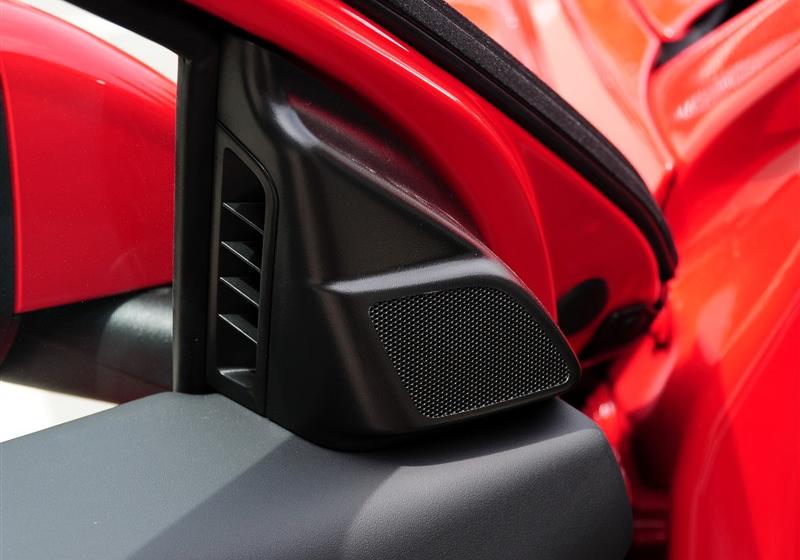 沃爾沃(進(jìn)口) 沃爾沃C30 2012款 2.0 Aktiv 樂動套裝版