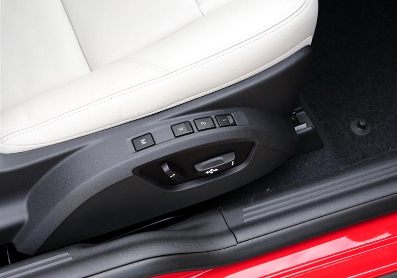 沃爾沃(進口) 沃爾沃C30 2012款 2.0 Aktiv 樂動套裝版