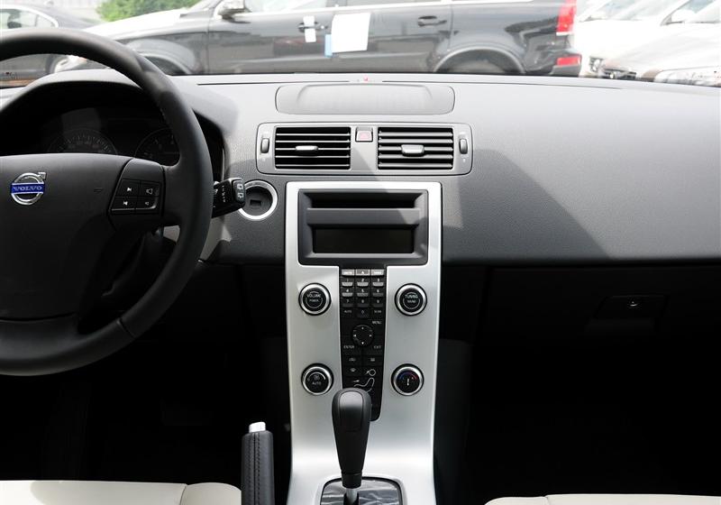 沃爾沃(進口) 沃爾沃C30 2012款 2.0 Aktiv 樂動套裝版