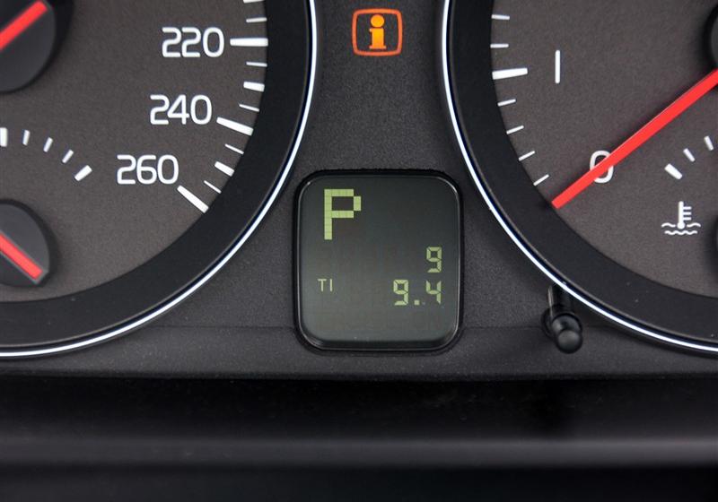 沃爾沃(進口) 沃爾沃C30 2012款 2.0 Aktiv 樂動套裝版