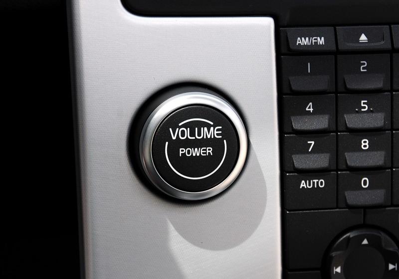 沃爾沃(進口) 沃爾沃C30 2012款 2.0 Aktiv 樂動套裝版