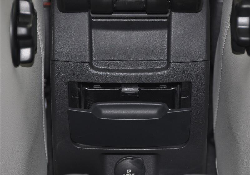 沃爾沃(進口) 沃爾沃C30 2012款 2.0 Aktiv 炫動套裝版