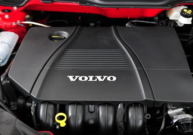 沃爾沃(進口) 沃爾沃C30 2012款 2.0 Aktiv 炫動套裝版