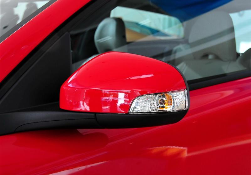 沃爾沃(進口) 沃爾沃C30 2012款 2.0 Aktiv 炫動套裝版