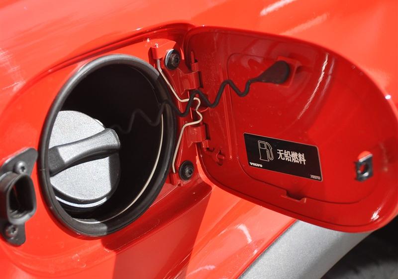 沃爾沃(進口) 沃爾沃C30 2012款 2.0 Aktiv 炫動套裝版