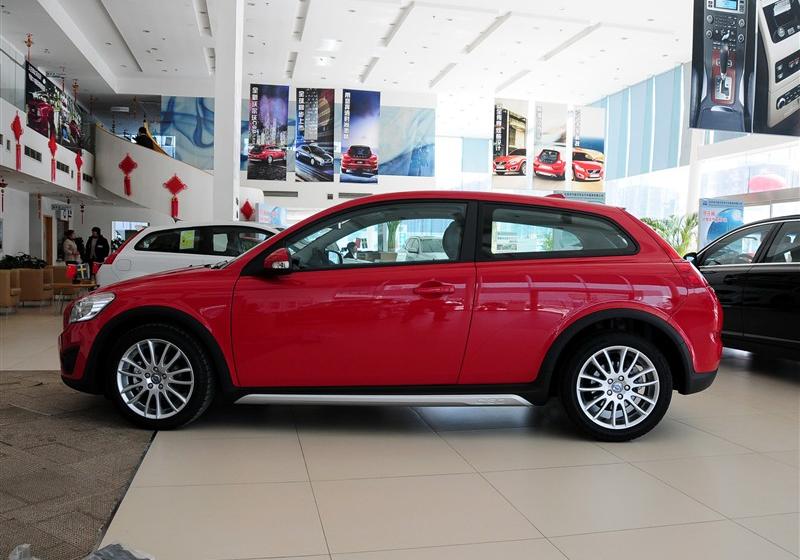 沃爾沃(進(jìn)口) 沃爾沃C30 2011款 2.0 智雅版