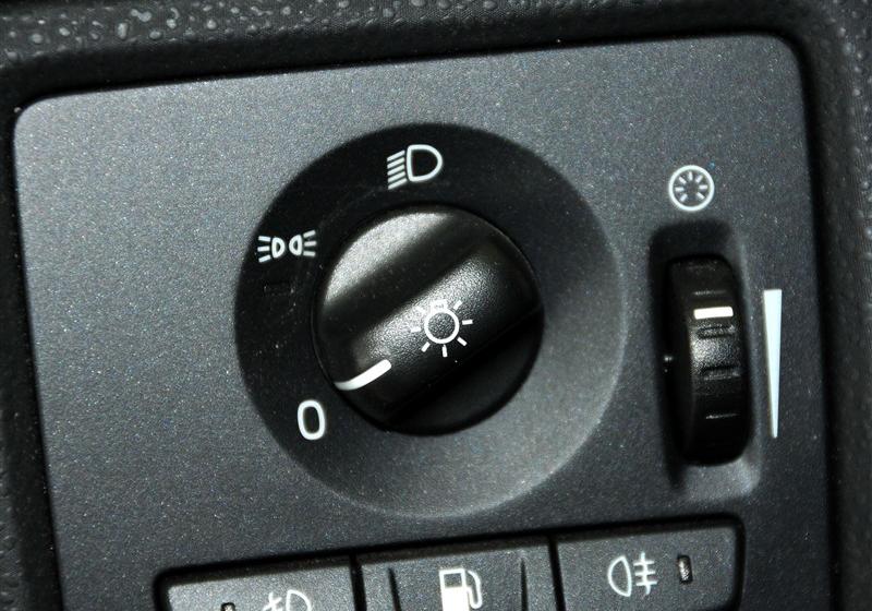 沃爾沃(進口) 沃爾沃C30 2011款 2.0 智雅版