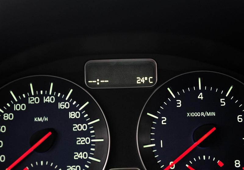 沃爾沃(進(jìn)口) 沃爾沃C30 2011款 2.0 R-Design