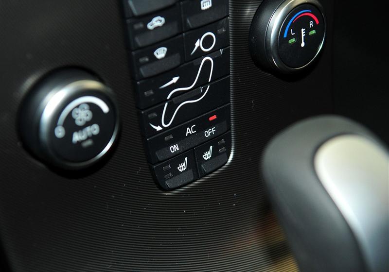 沃爾沃(進口) 沃爾沃C30 2011款 2.0 R-Design