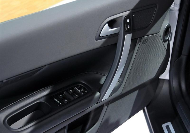 沃爾沃(進(jìn)口) 沃爾沃C70 2010款 2.5 T5