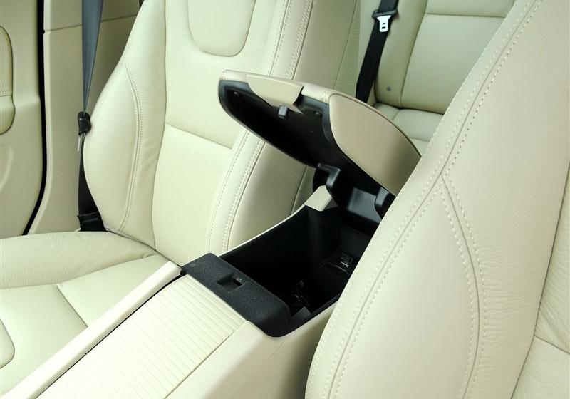 沃爾沃(進(jìn)口) 沃爾沃S60 2012款 1.6T DRIVe 智雅版