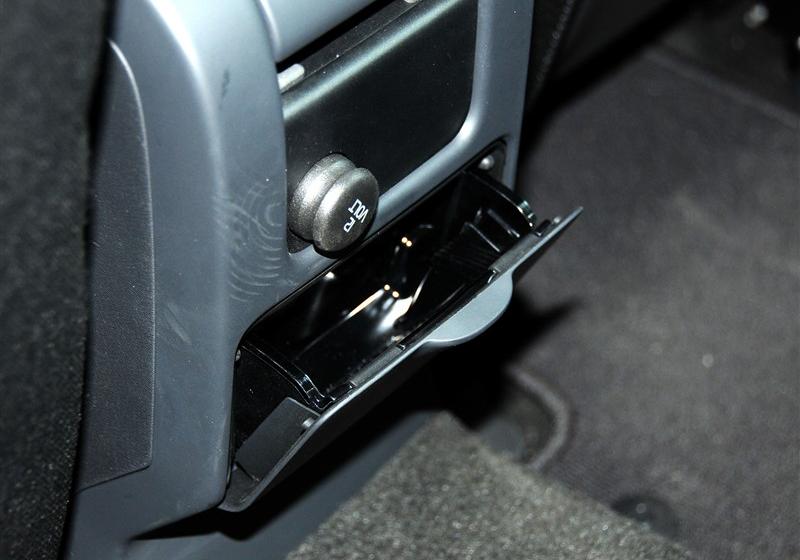 沃爾沃(進(jìn)口) 沃爾沃S60 2011款 2.0T 智尚版