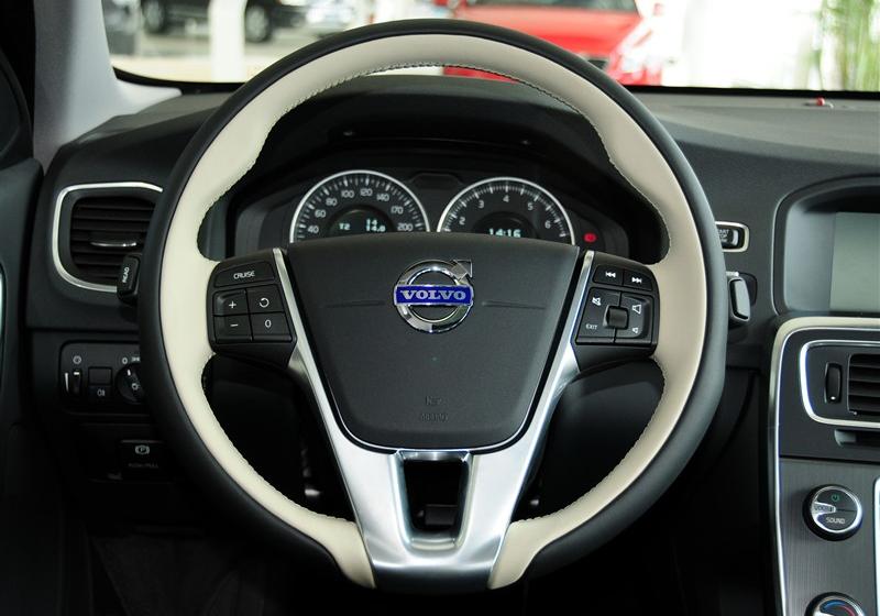 沃爾沃(進口) 沃爾沃S60 2011款 2.0T 智尚版