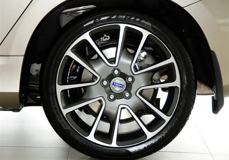 沃爾沃(進(jìn)口) 沃爾沃S60 2011款 2.0T 智尚版