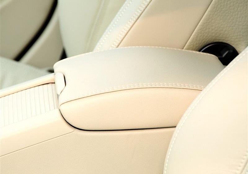 沃爾沃(進口) 沃爾沃S60 2011款 2.0T 舒適版