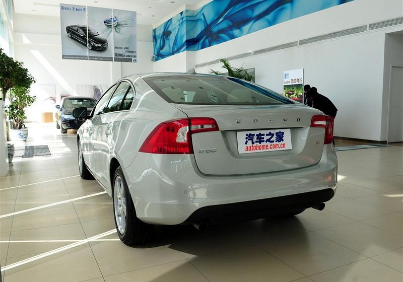 沃爾沃(進口) 沃爾沃S60 2011款 2.0T 智雅版