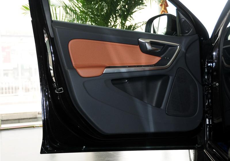 沃爾沃(進口) 沃爾沃S60 2011款 2.0T 智雅版