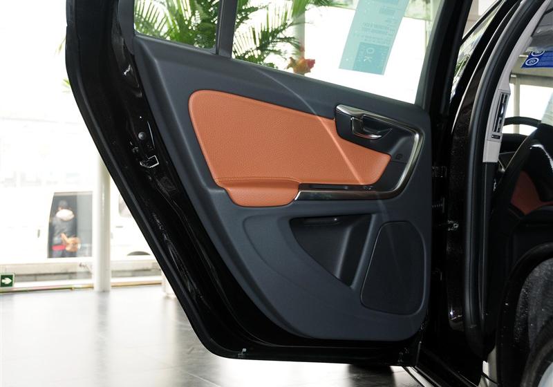 沃爾沃(進口) 沃爾沃S60 2011款 2.0T 智雅版