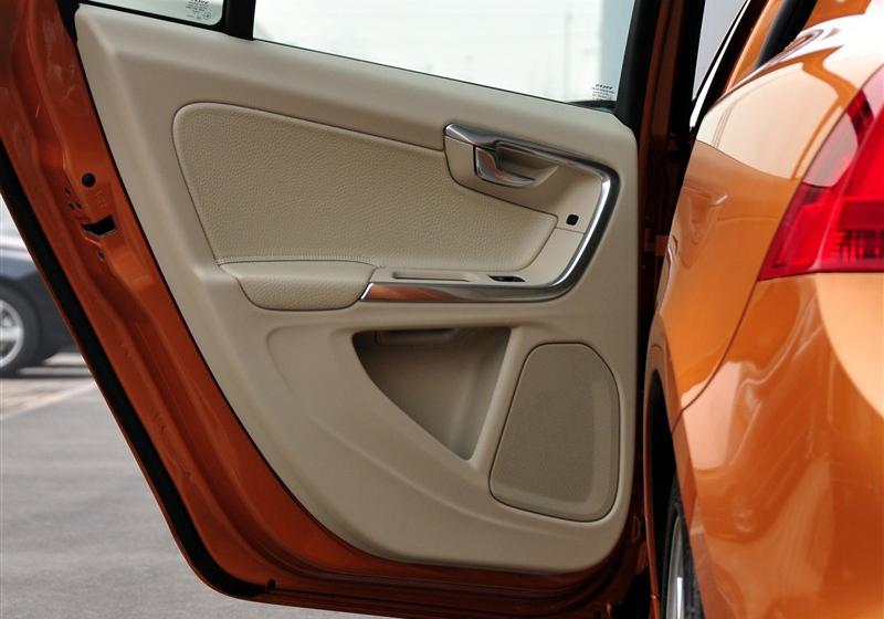 沃爾沃(進口) 沃爾沃S60 2011款 2.0T 智雅版