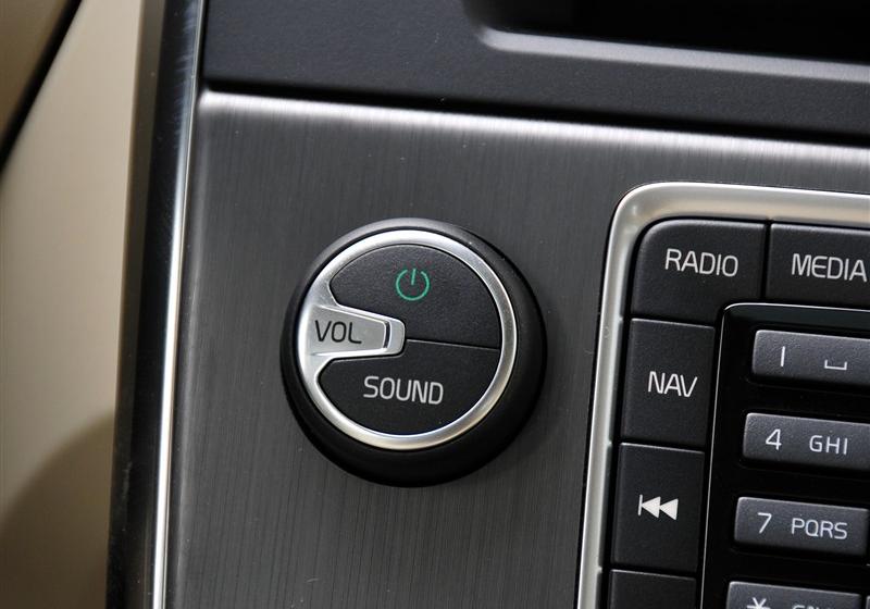 沃爾沃(進(jìn)口) 沃爾沃S60 2011款 2.0T 智雅版