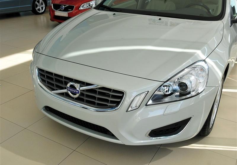 沃爾沃(進口) 沃爾沃S60 2011款 2.0T 智雅版