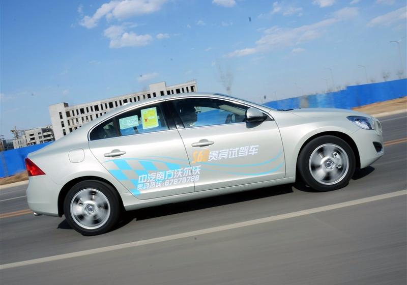 沃爾沃(進口) 沃爾沃S60 2011款 2.0T 智雅版