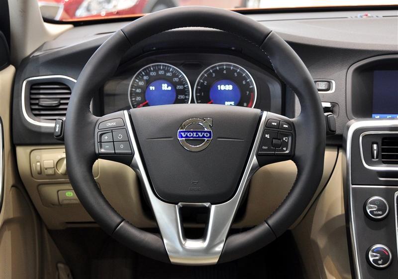 沃爾沃(進口) 沃爾沃S60 2011款 2.0T 智尊版