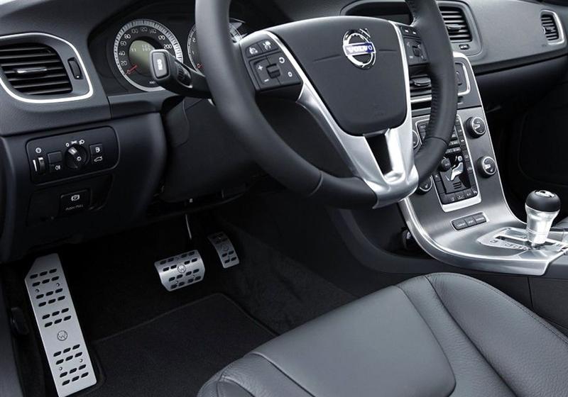 沃爾沃(進(jìn)口) 沃爾沃S60 2011款 2.0T 智尊版