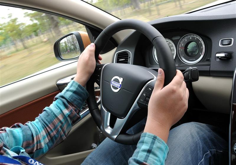 沃爾沃(進(jìn)口) 沃爾沃S60 2011款 3.0 T6 AWD 智尊版